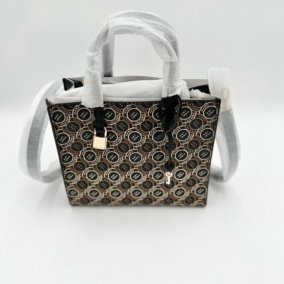 Marc Jacobs Handbags - NWT ! MARC JACOBS MINI GRIND SIGNET CROSSBODY BAG (Retails$350)